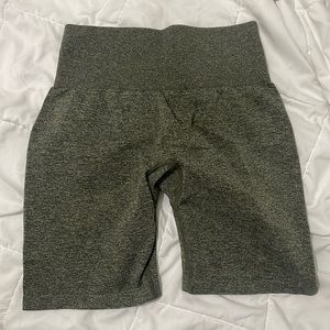 NVGTN Scrunch Seamless Shorts